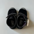 갤러리 뷰어로 이미지로드, <Cienta>High-cut velour shoes - NEGRO 975075
