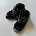 갤러리 뷰어로 이미지로드, <Cienta>High-cut velour shoes - NEGRO 975075
