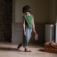 Gallery viewerに画像を読み込む, 【送料無料】<Little Cotton Clothes> Charlotte Trousers Thistle Floral（2-6Y）
