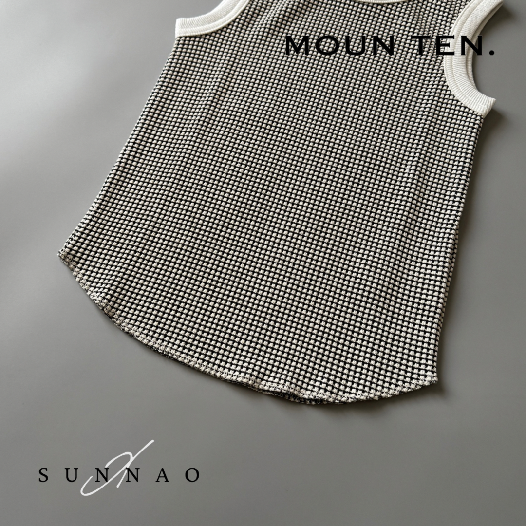 <Moun ten.>bicolor waffle tanktop - ECRU/CHARCOAL（95-140）