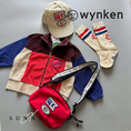 Gallery viewerに画像を読み込む, <Wynken>Nylon badge bag
