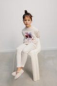 Load image into Gallery viewer, <The New Society> TNS Logo Sweatshirt Whisper White Melange Multicolor - Whisper White Melange Multicolor
