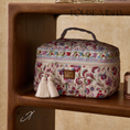Gallery viewerに画像を読み込む, <Louise Misha> TOILETRY BAG LAETY - CREAM FLORAL HAVEN　
