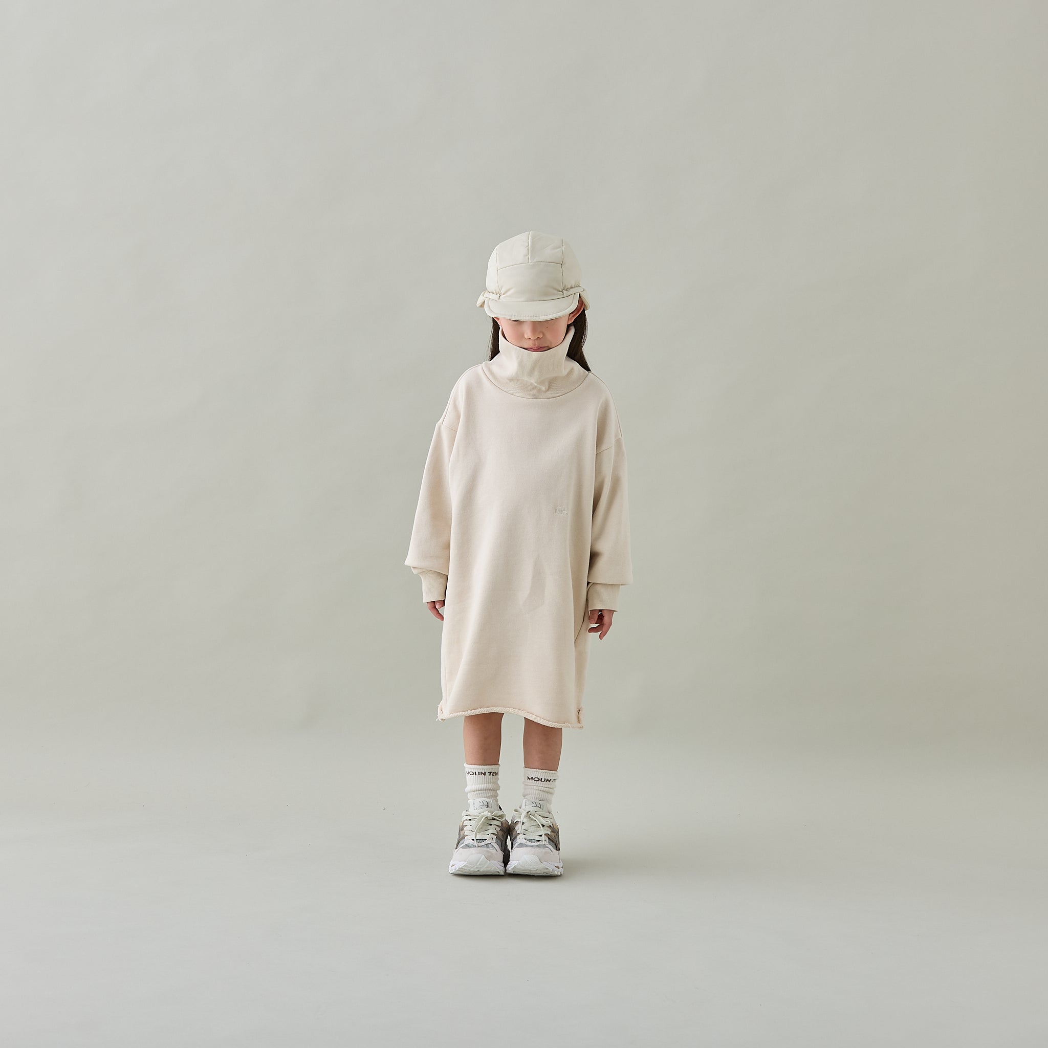 <Moun ten.> sweat highneck - sand