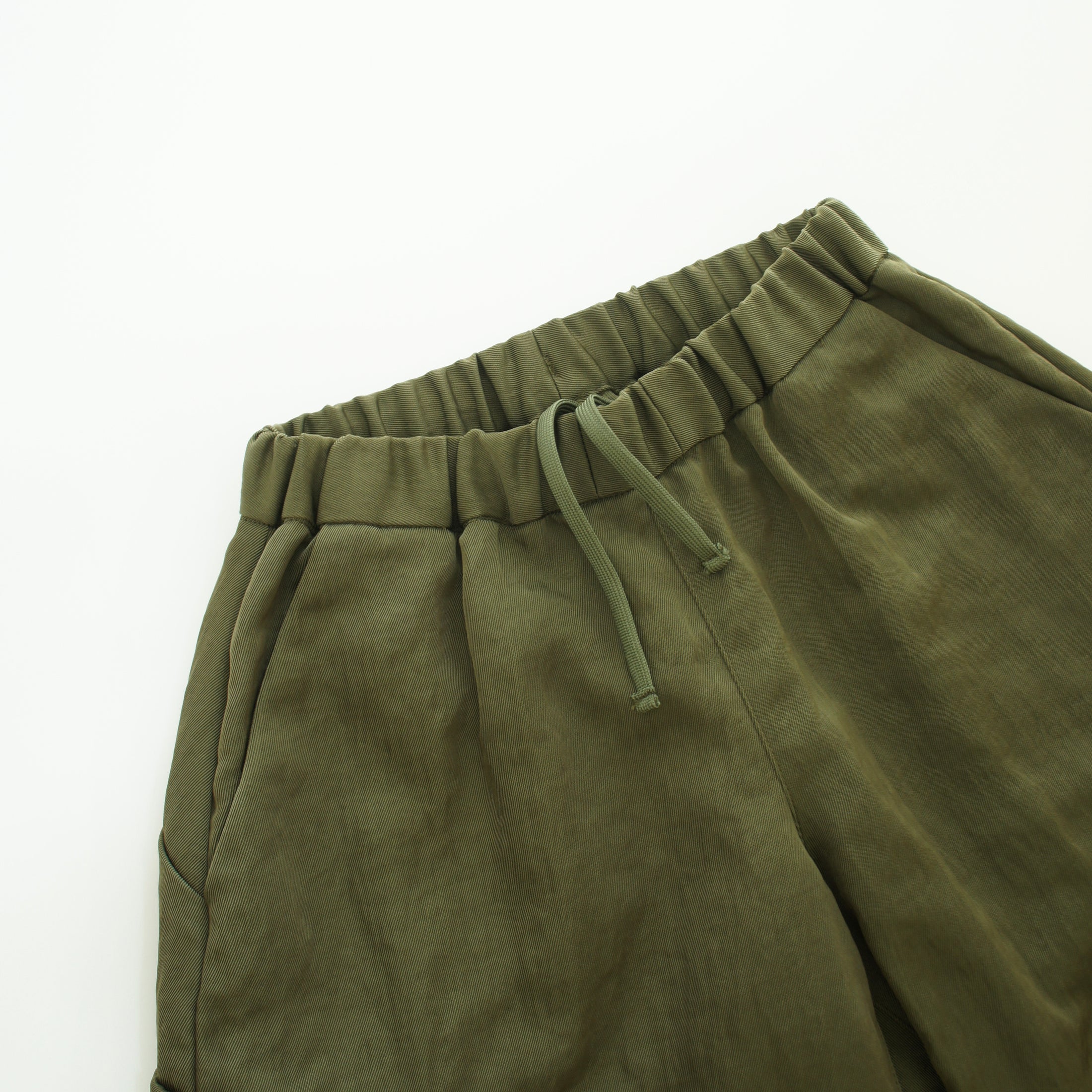 <Moun ten.> bright twill midi cargo - olive drab