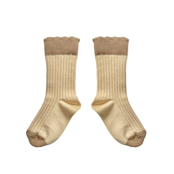 <MABLI> FRILL SHORT SOCKS - ENOKI/PORTOBELLO（XXS-L）