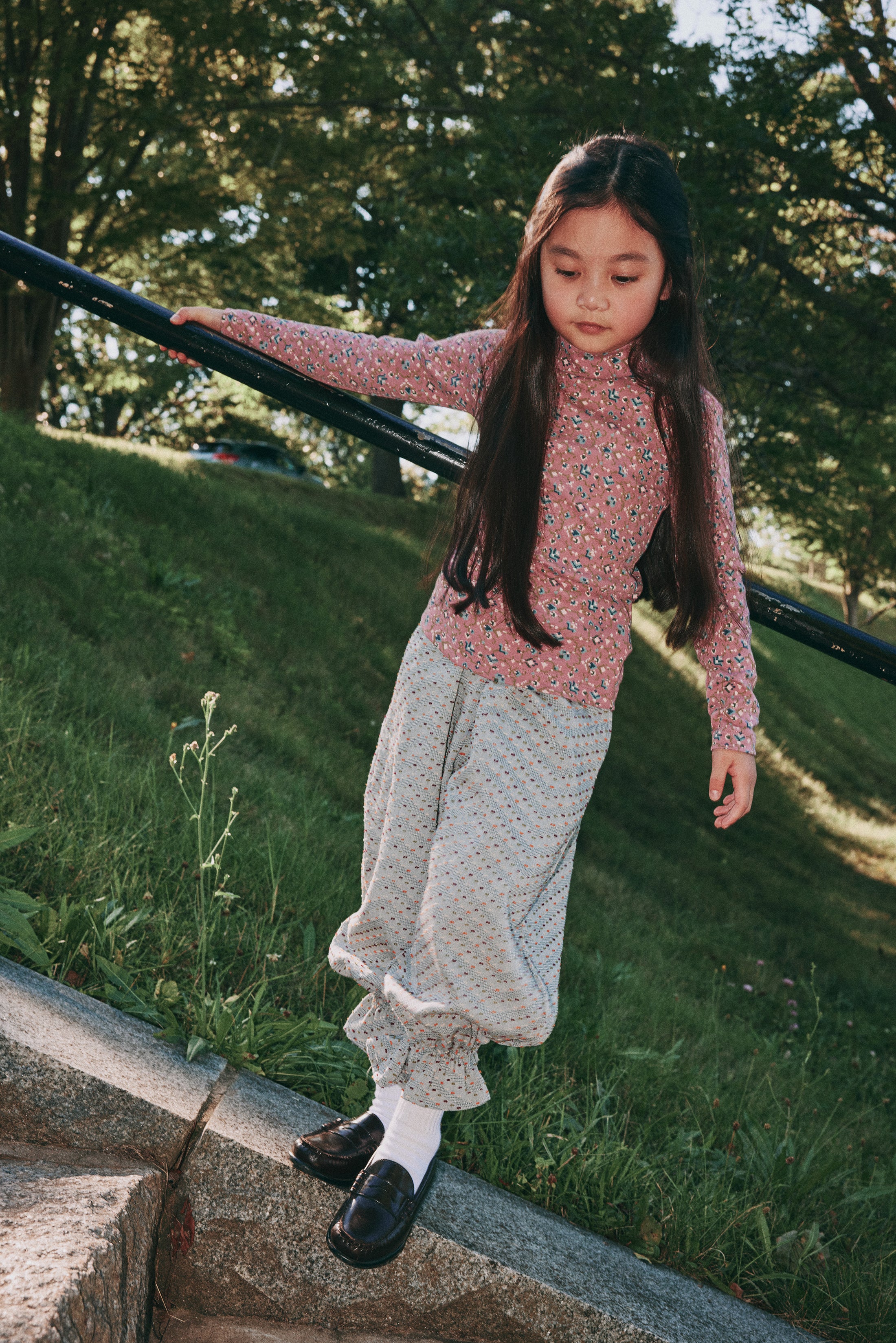 <Misha&Puff> TURTLENECK - ANTIQUE ROSE MILLEFLEURS - DROP2