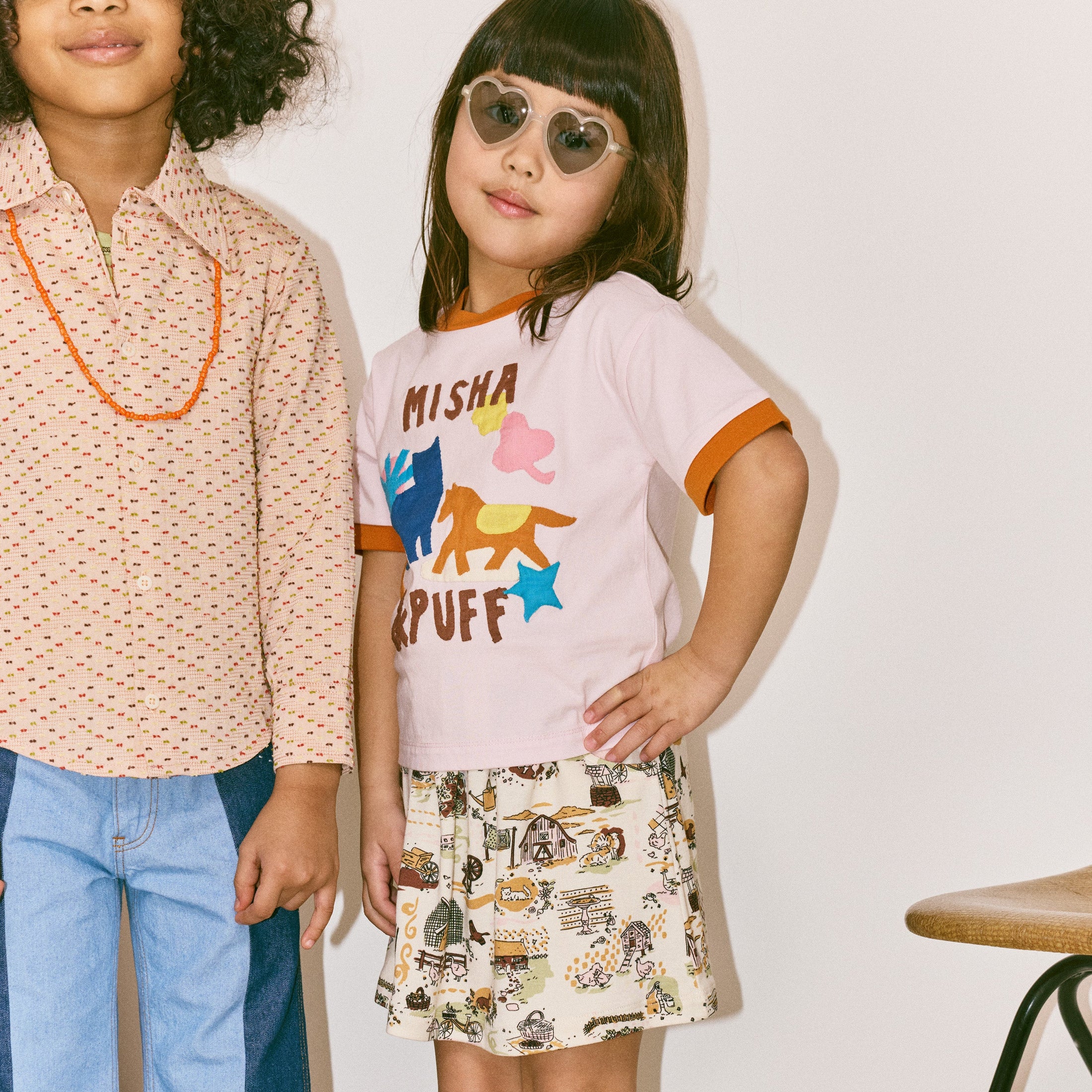 <Misha&Puff> PASTURE APPLIQUE TEE - AURA