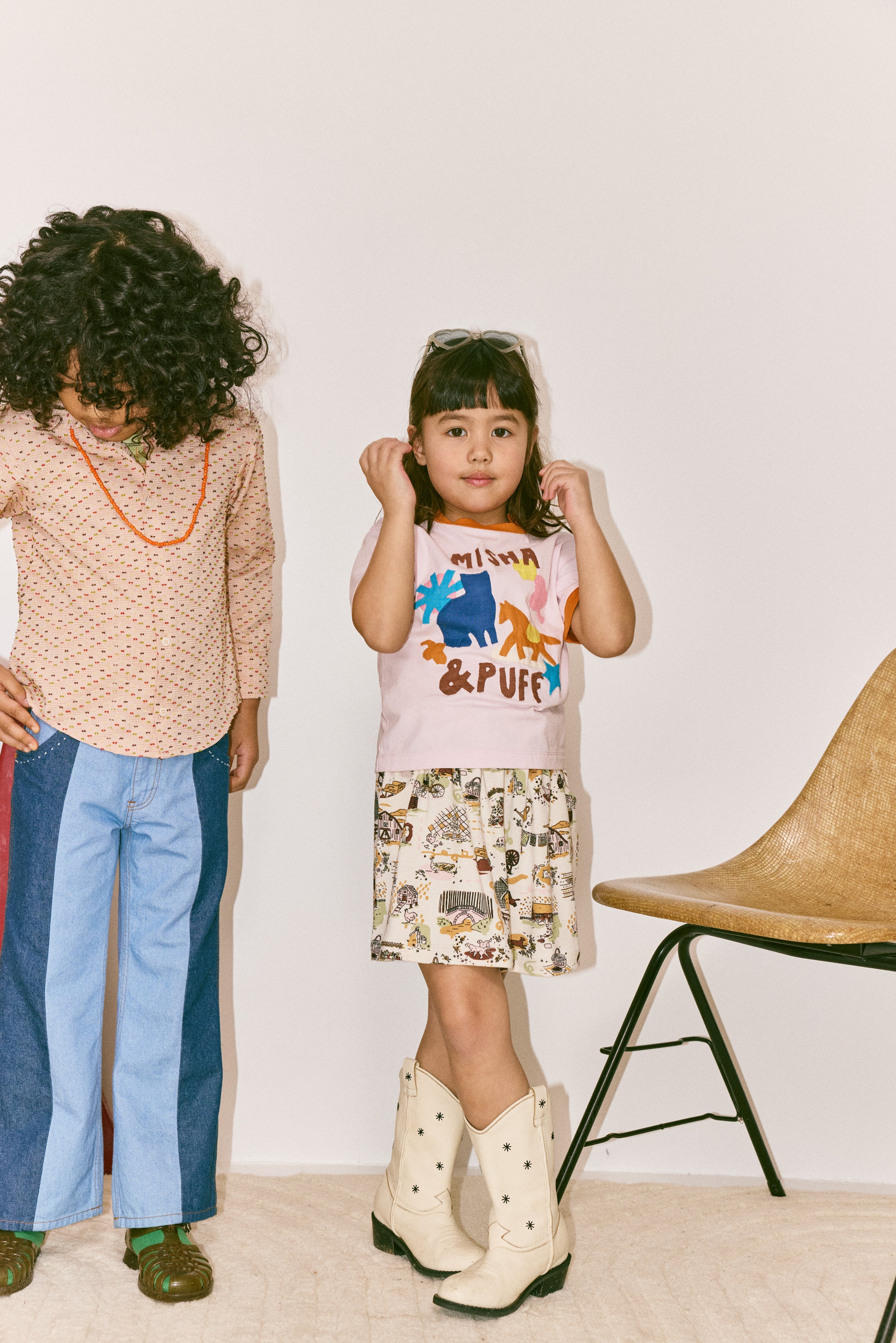 <Misha&Puff> PASTURE APPLIQUE TEE - AURA