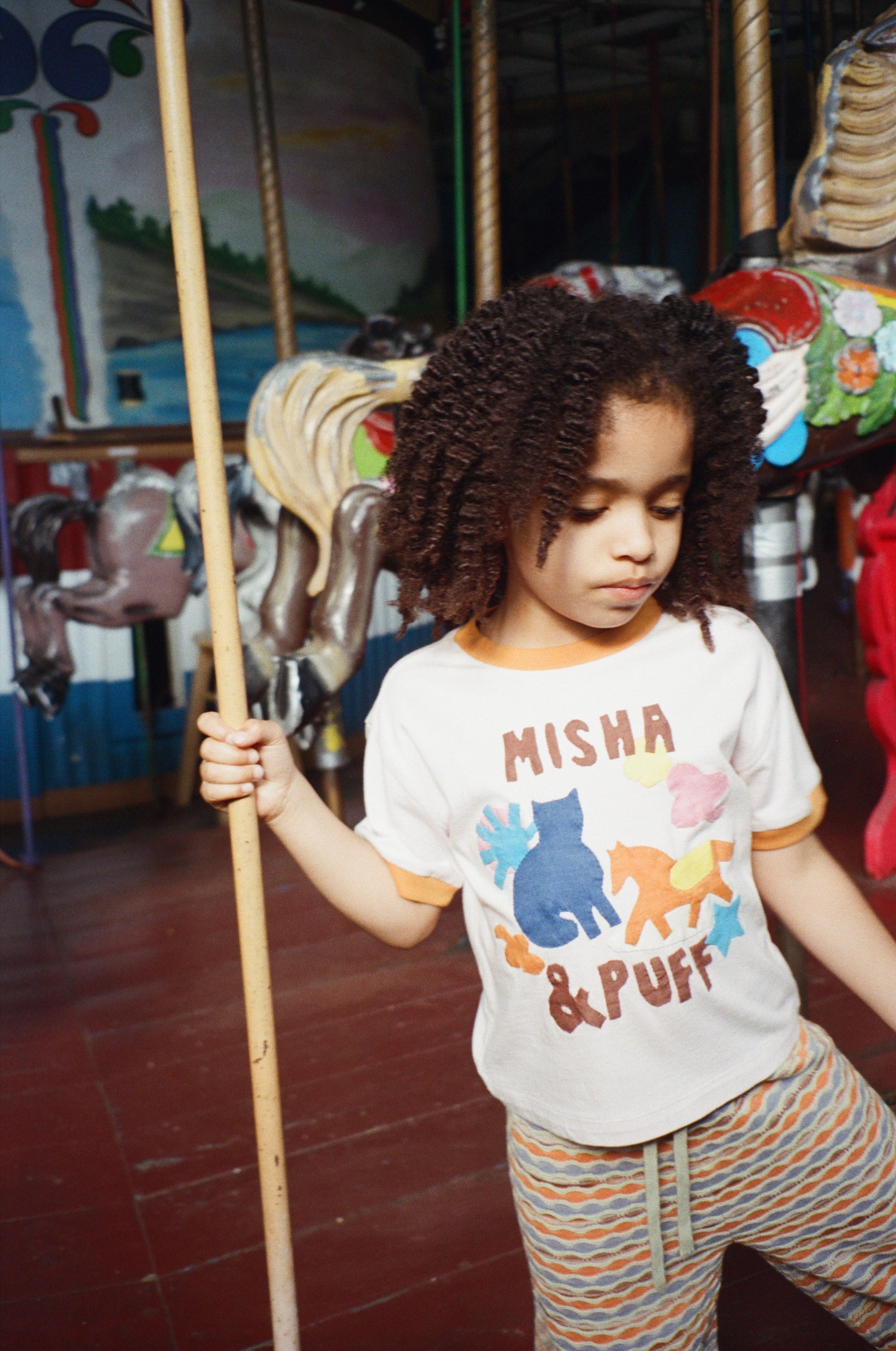<Misha&Puff> PASTURE APPLIQUE TEE - AURA