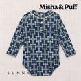 갤러리 뷰어로 이미지로드, <Misha&Puff> BABY SCOUT ONESIE - MOONLIGHT RAILROAD FLORAL 26Winter
