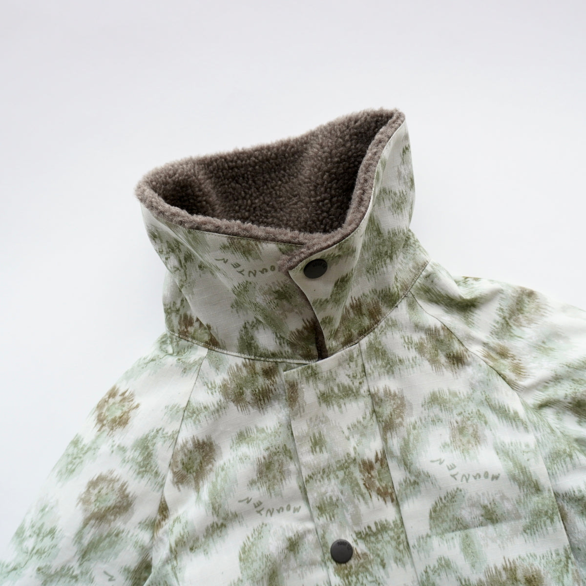 <Moun ten.> flower camo boa callor blouson