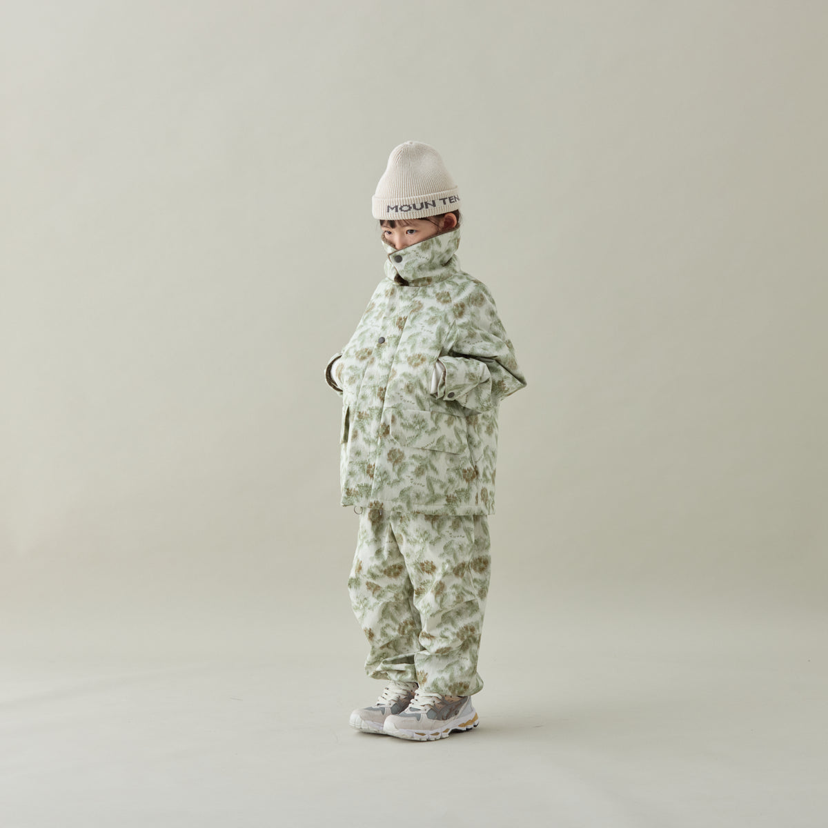 <Moun ten.> flower camo boa callor blouson