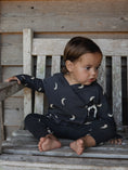 Load image into Gallery viewer, Organic zoo - Charcoal Midnight Sweatshirt (6M-5Y)
