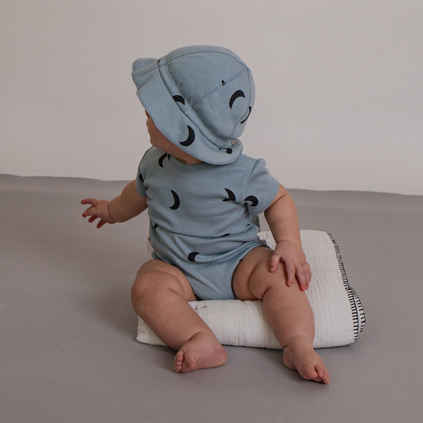 <Organic zoo> River Midnight Short Sleeve Bodysuit - DROP1　