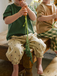 갤러리 뷰어로 이미지로드, <Organic zoo> Lavender Bloom Gardener Pants - DROP1　

