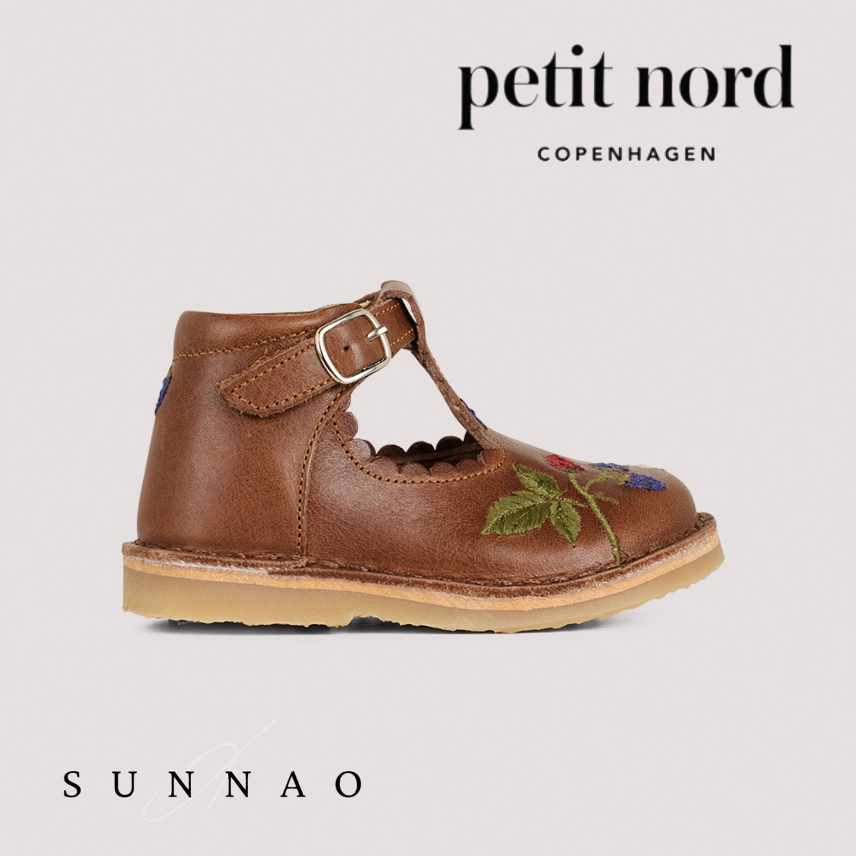 <Petit Nord> BlackBerries T-Bar Scallop - Hazelnut