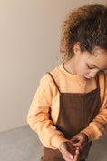 Gallery viewerに画像を読み込む, <Phil&Phae>Twill loose dungarees - Sepia brown（2-6Y）
