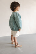 Gallery viewerに画像を読み込む, <Phil&Phae>Undyed twill shorts - natural（2-8Y）
