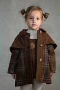 Load image into Gallery viewer, <Popelin> Mod.60.1 - Brown plaid woollen cape coat　
