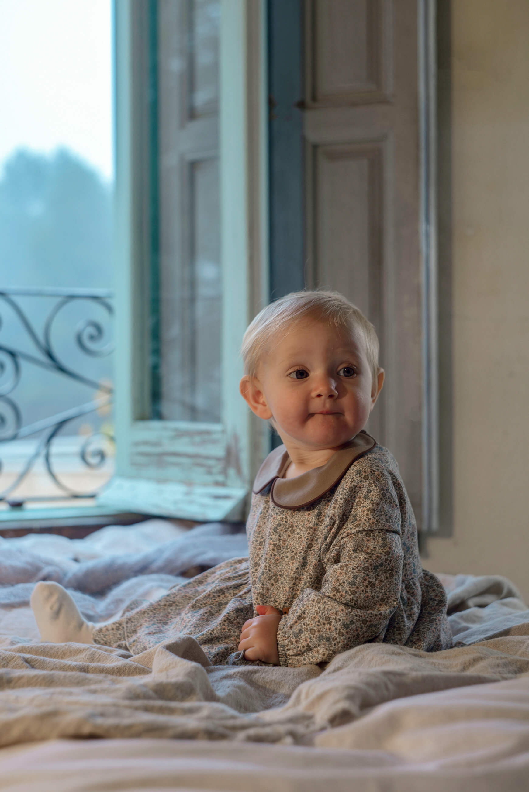 <Popelin> Mod.3.2 - Micro-flower romper suit with double layer skirt and baby collar