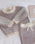 갤러리 뷰어로 이미지로드, <Quincy mae> RELAXED KNIT SWEATER MIDNIGHT STRIPE
