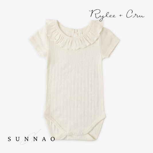 <Rylee + Cru> RUFFLE COLLAR BODYSUIT - IVORY　
