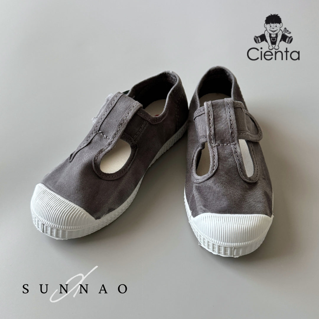 <Cienta>T strap shoes - GRAY 77777