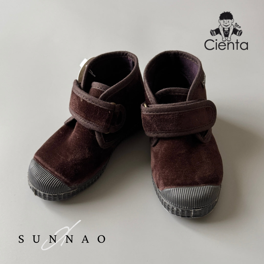 <Cienta>High-cut velour shoes - BROWN 975075