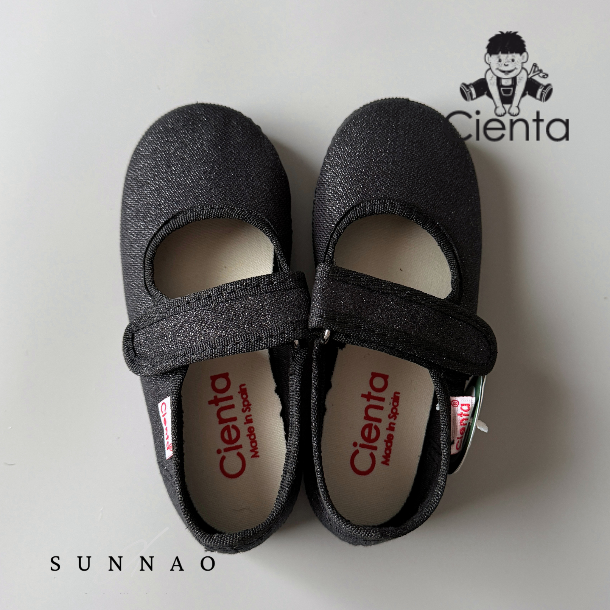 <Cienta>One strap velcro sneaker - LAME BLACK 561131