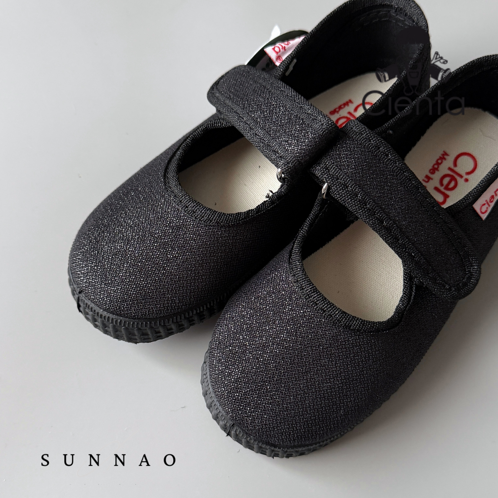 <Cienta>One strap velcro sneaker - LAME BLACK 561131