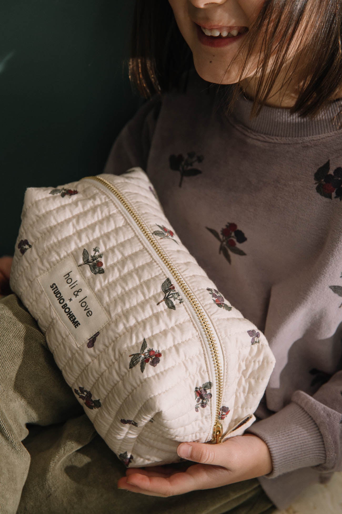 <STUDIO BOHEME PARIS> TOILETRY BAG - ECRU / BLACKBERRIES