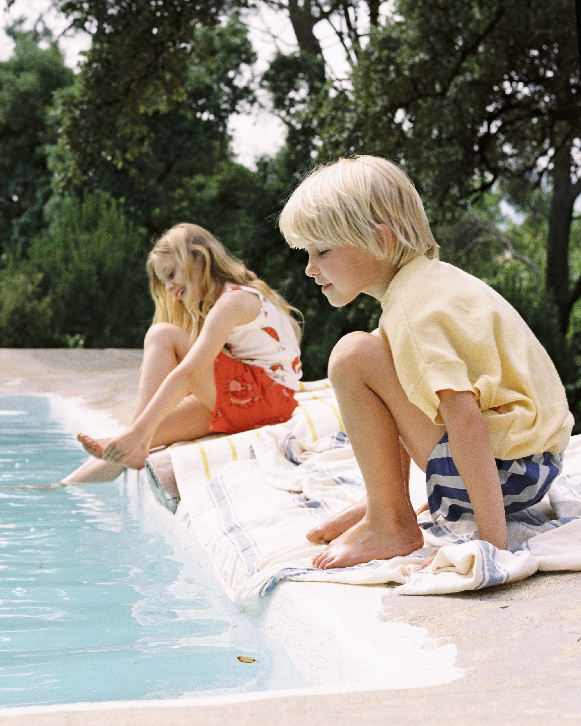 <The Campamento> Ladybug Allover Shorts