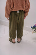 Gallery viewerに画像を読み込む, <STUDIO BOHEME PARIS> PORGY PANTS - KAKI（12M）
