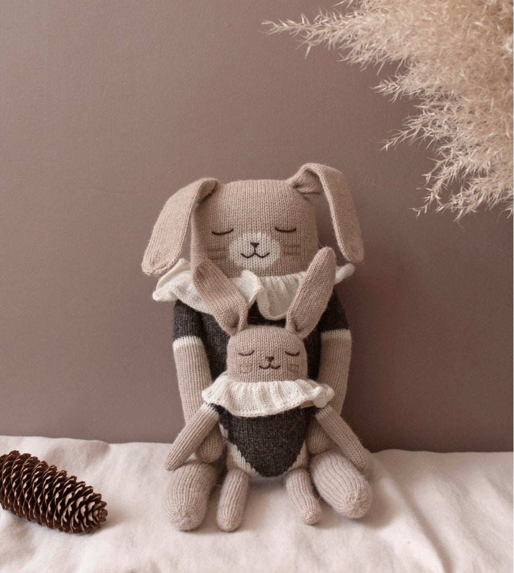 <main sauvage> Bunny knit toy - Black body suits</main>