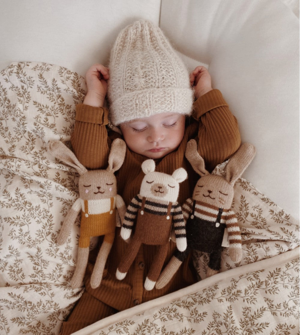 <main sauvage> Polar bear knit toy - overall nuts</main>