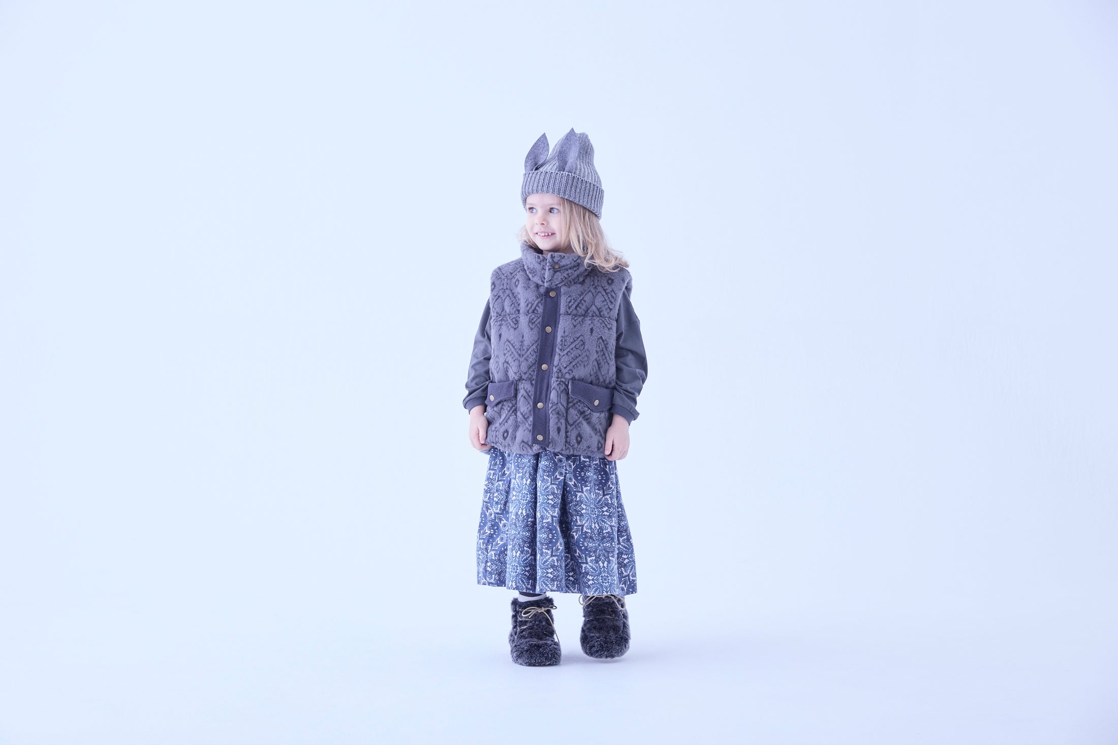 [Pre-order / Scheduled for September Shipment] <eLfinFolk> Snow Crystal Printed Dress - blue