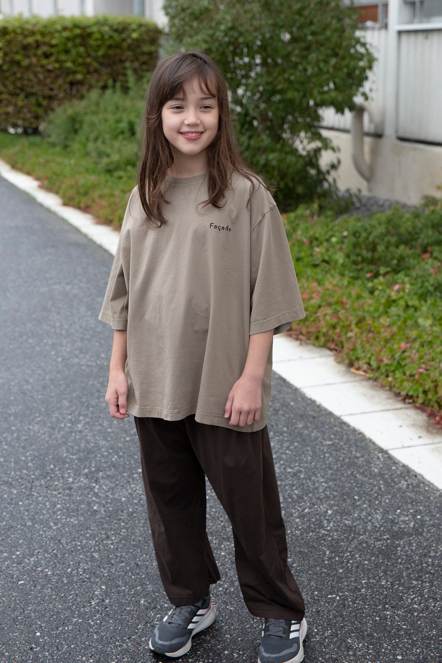 <façade> Wide SS tee - Taupe　