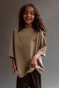 Load image into Gallery viewer, <façade> Wide SS tee - Taupe　
