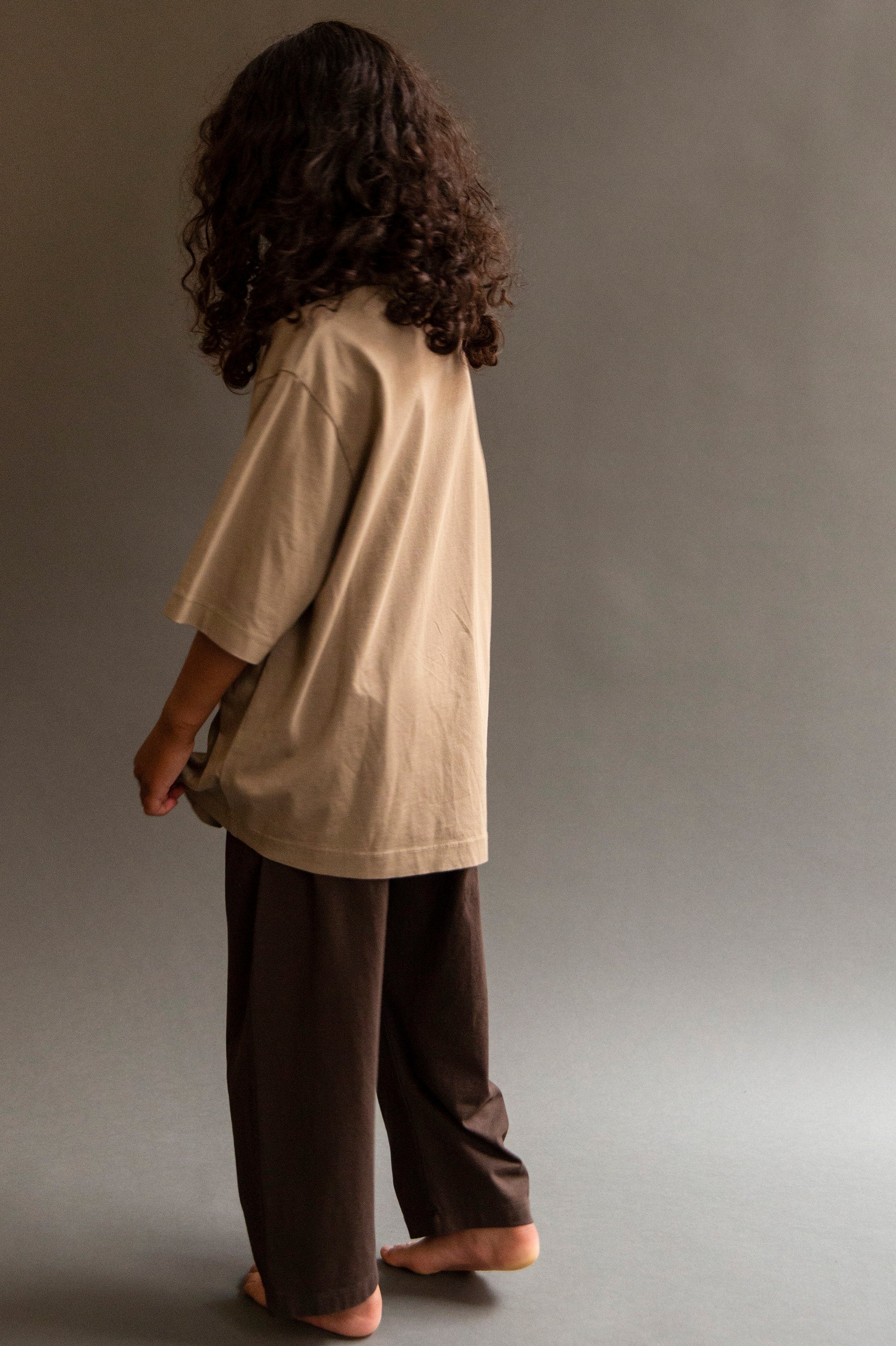 <façade> Wide SS tee - Taupe　