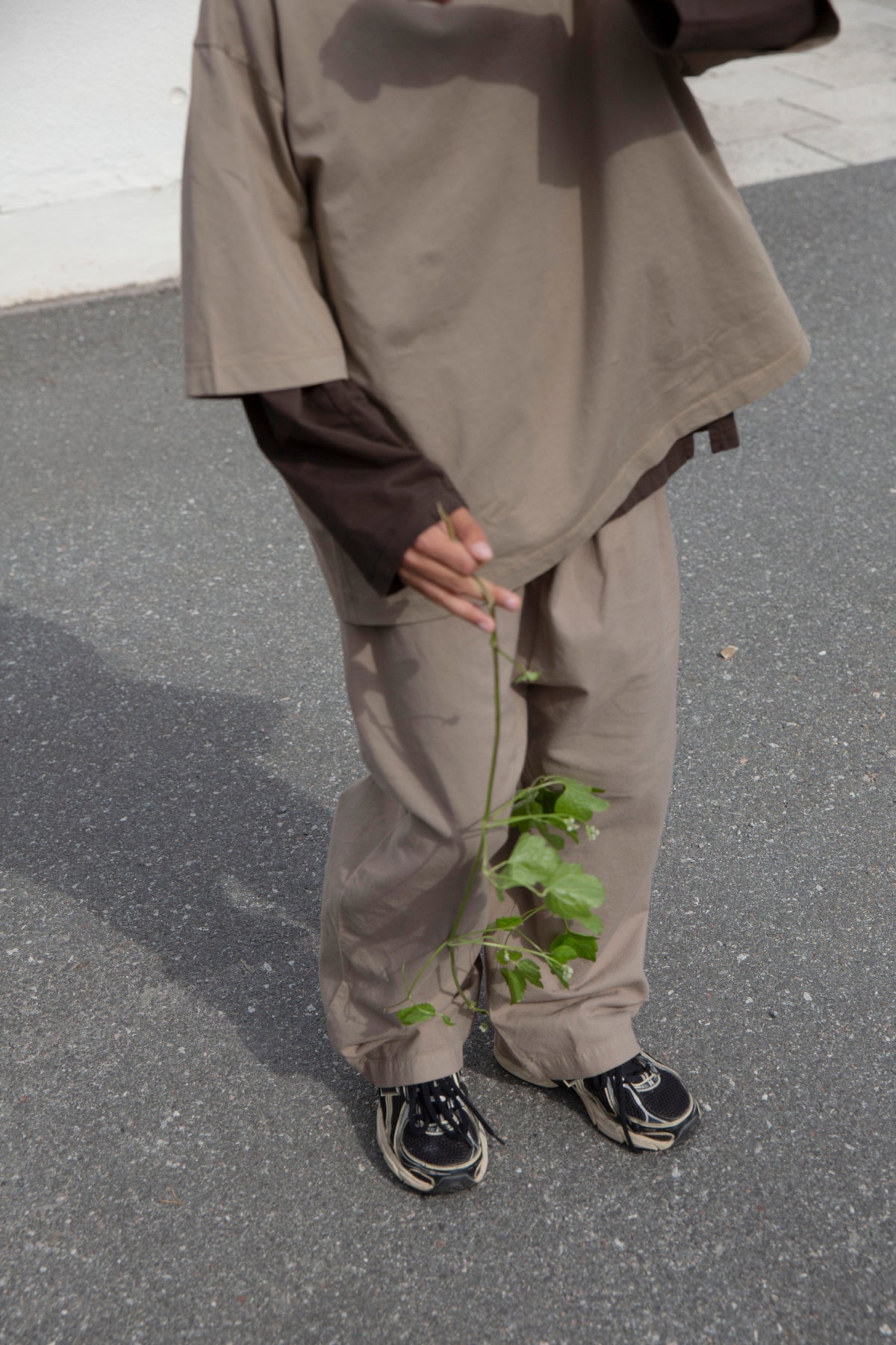<façade> Wide SS tee - Taupe　