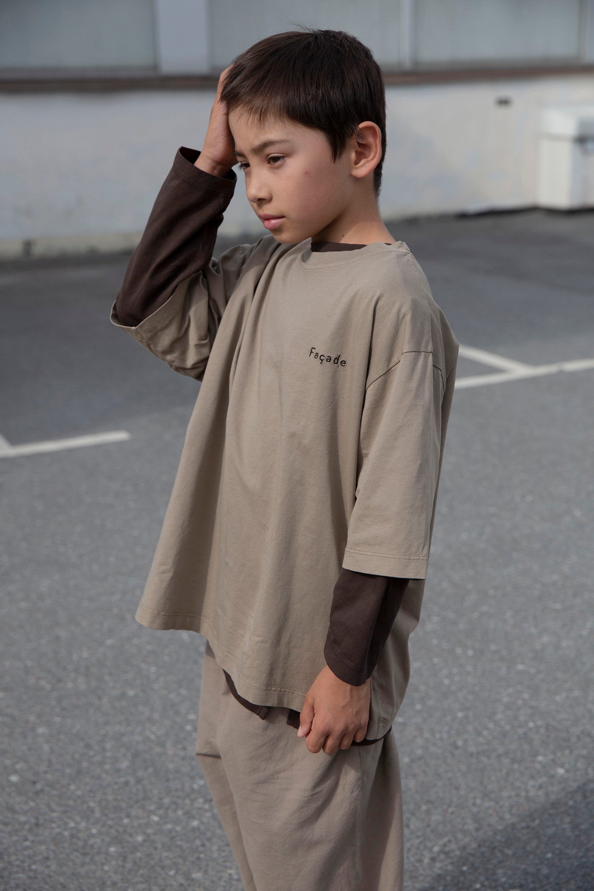 <façade> Wide SS tee - Taupe　
