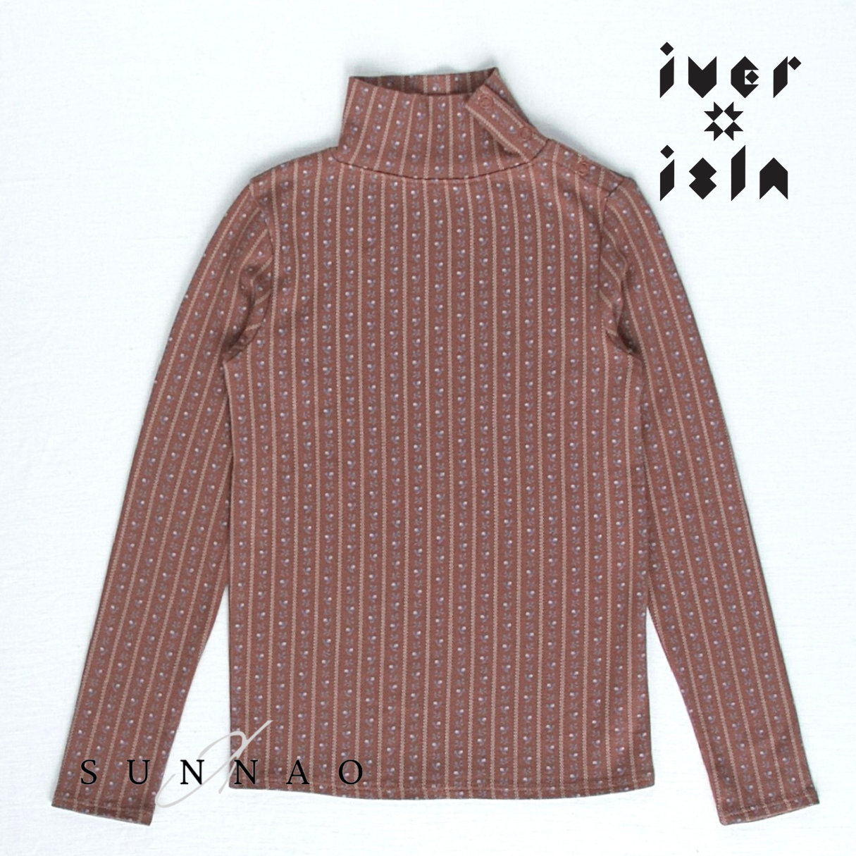 <iver and isla> pima snap turtleneck - wallpaper lace floral