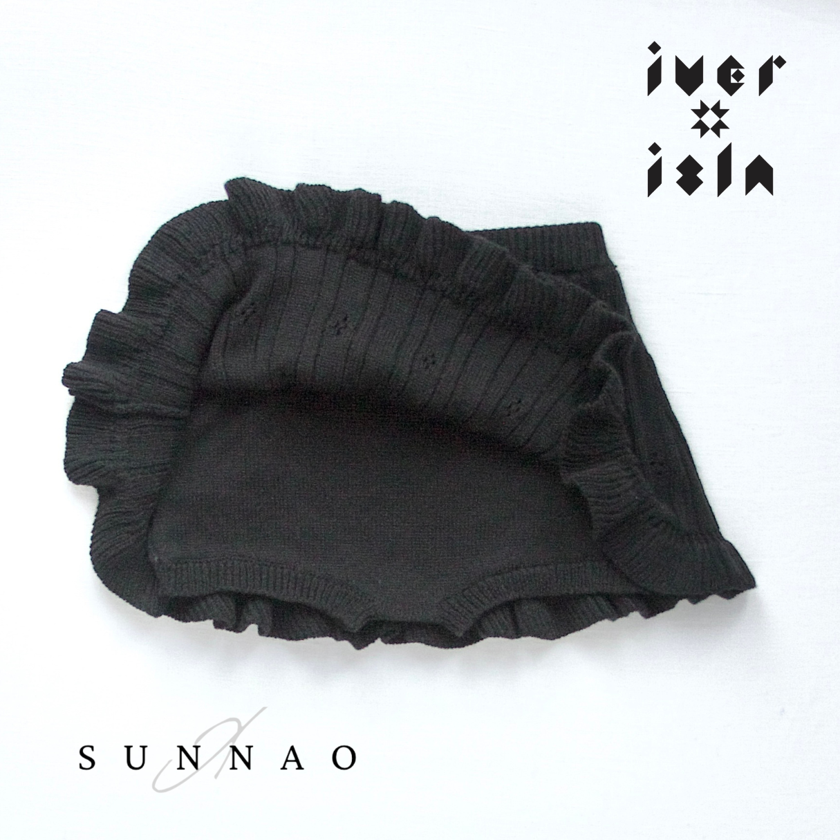 <iver and isla>  pointelle frill skirted bloomer - noir