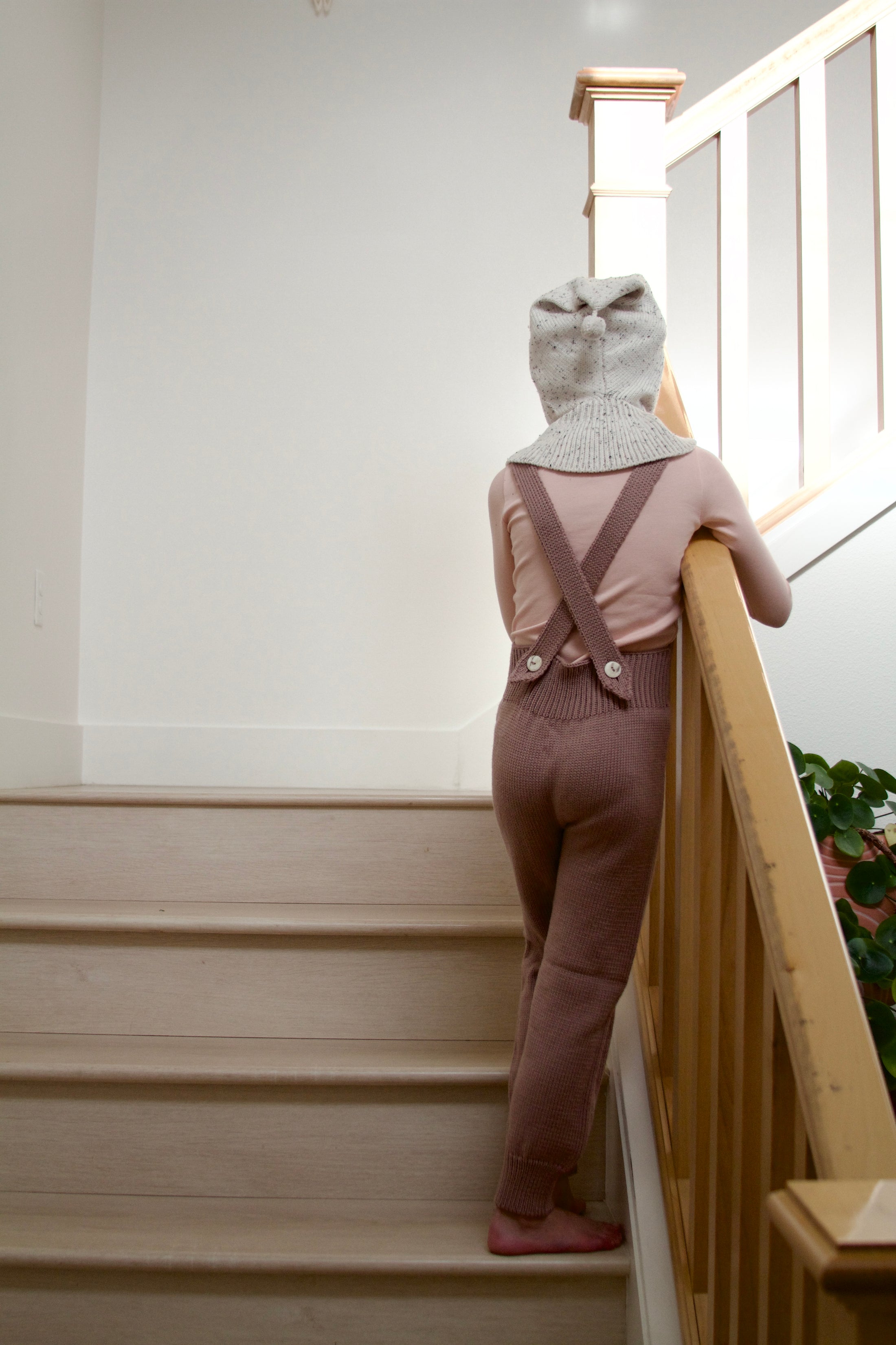 <iver and isla>  balaclava - snowdrop tweed