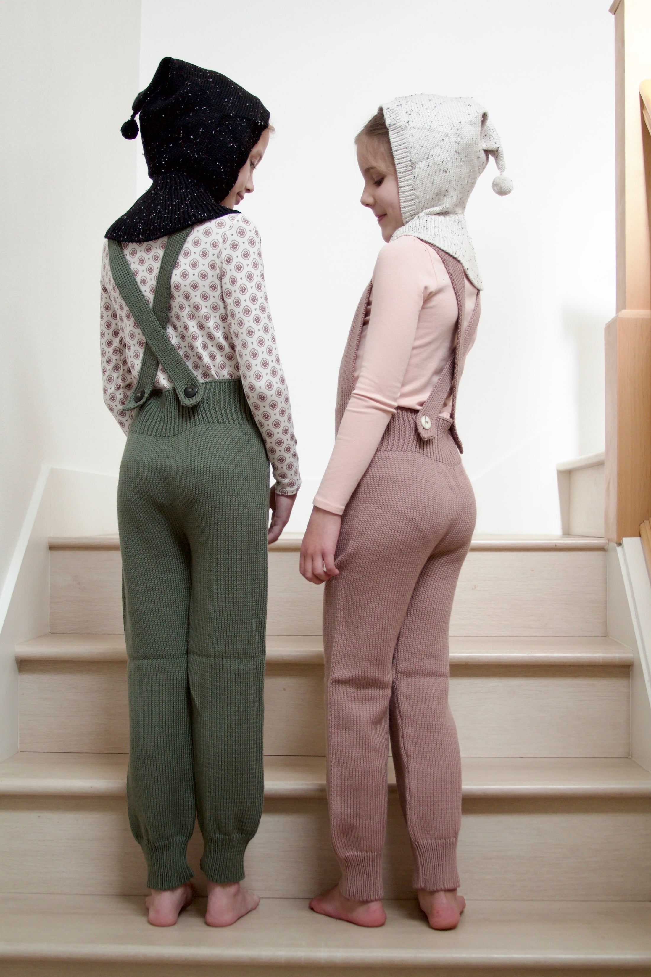 <iver and isla>  balaclava - snowdrop tweed