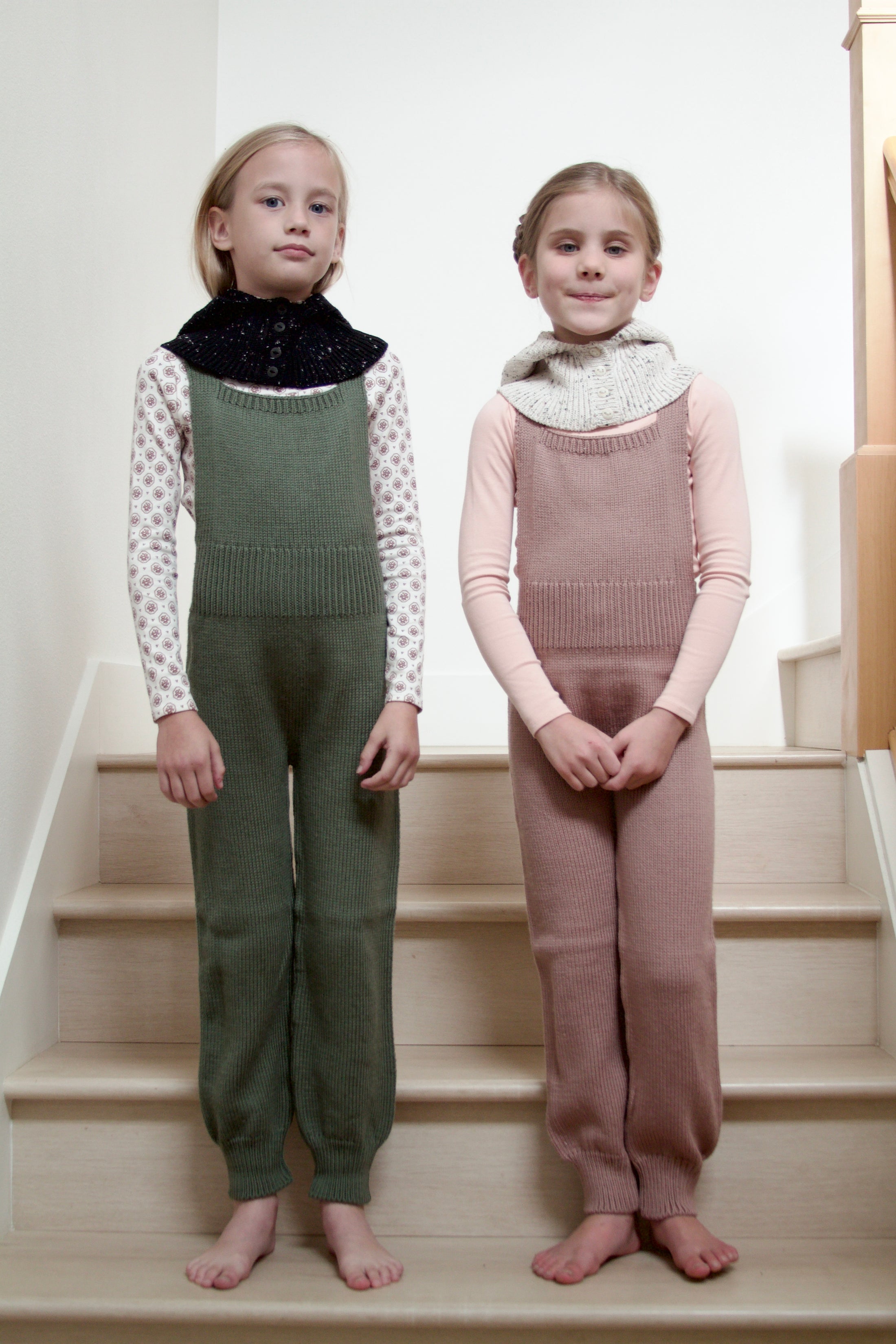 <iver and isla>  balaclava - snowdrop tweed