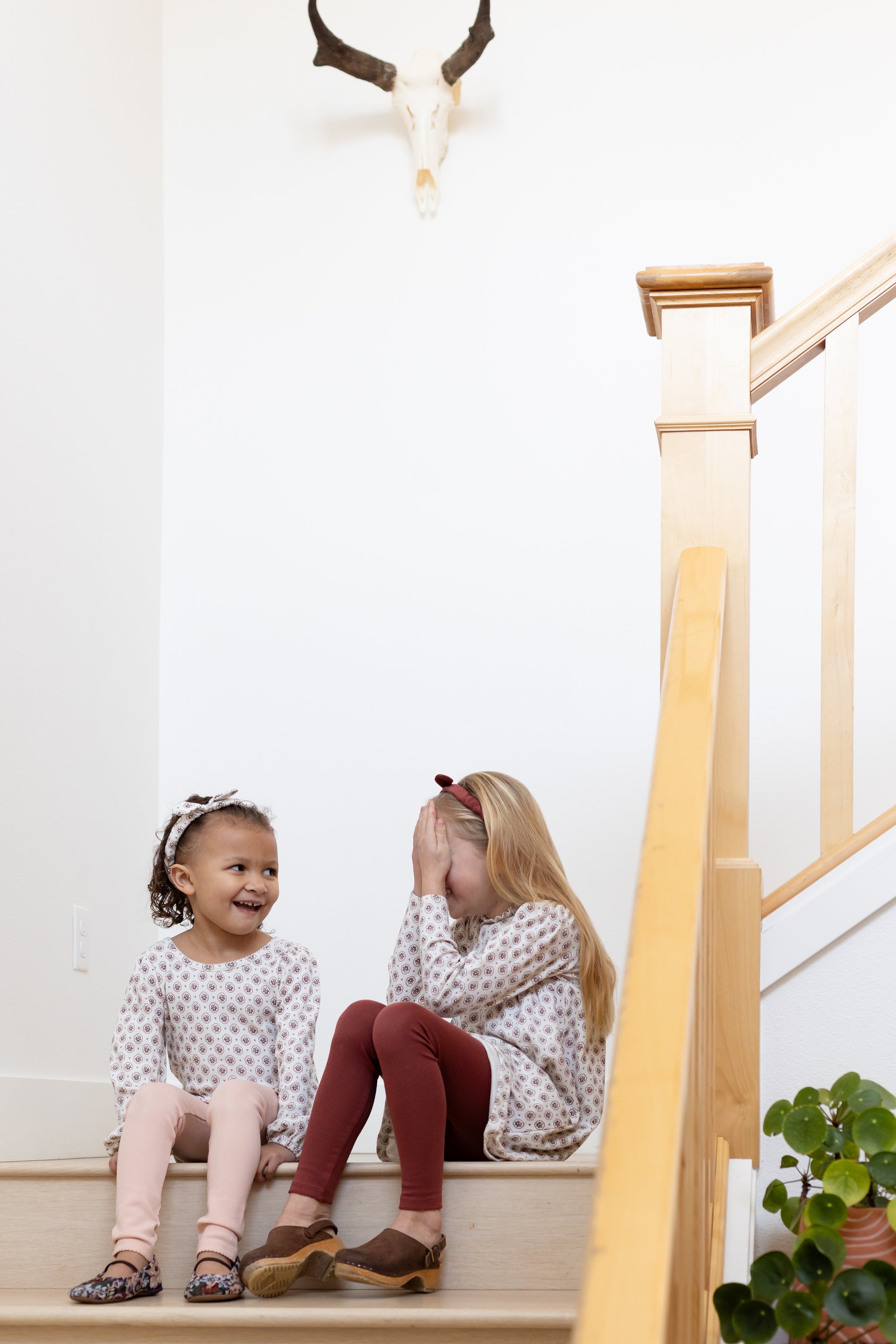 <iver and isla>  pima frill-neck dress - cameo