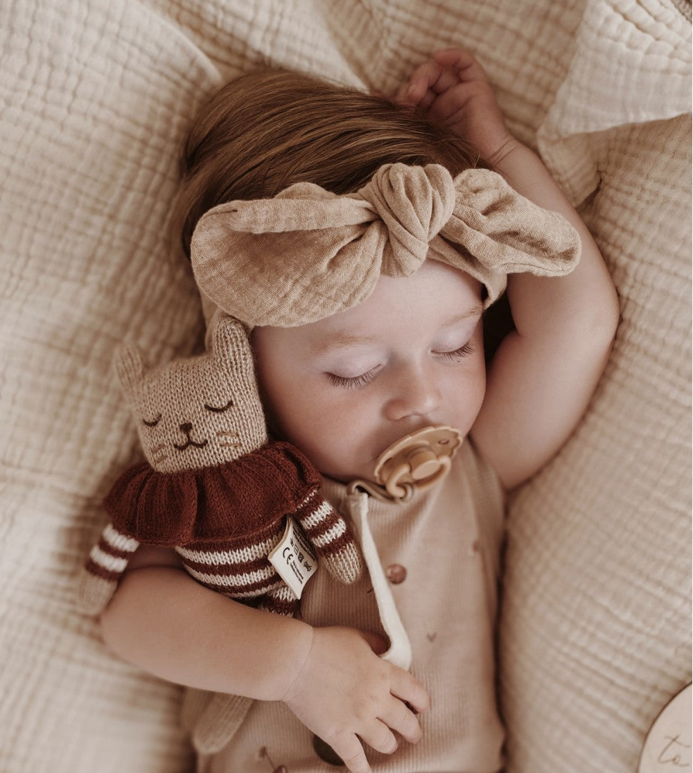 <main sauvage> Kitten knit toy - Sienna striped romper</main>