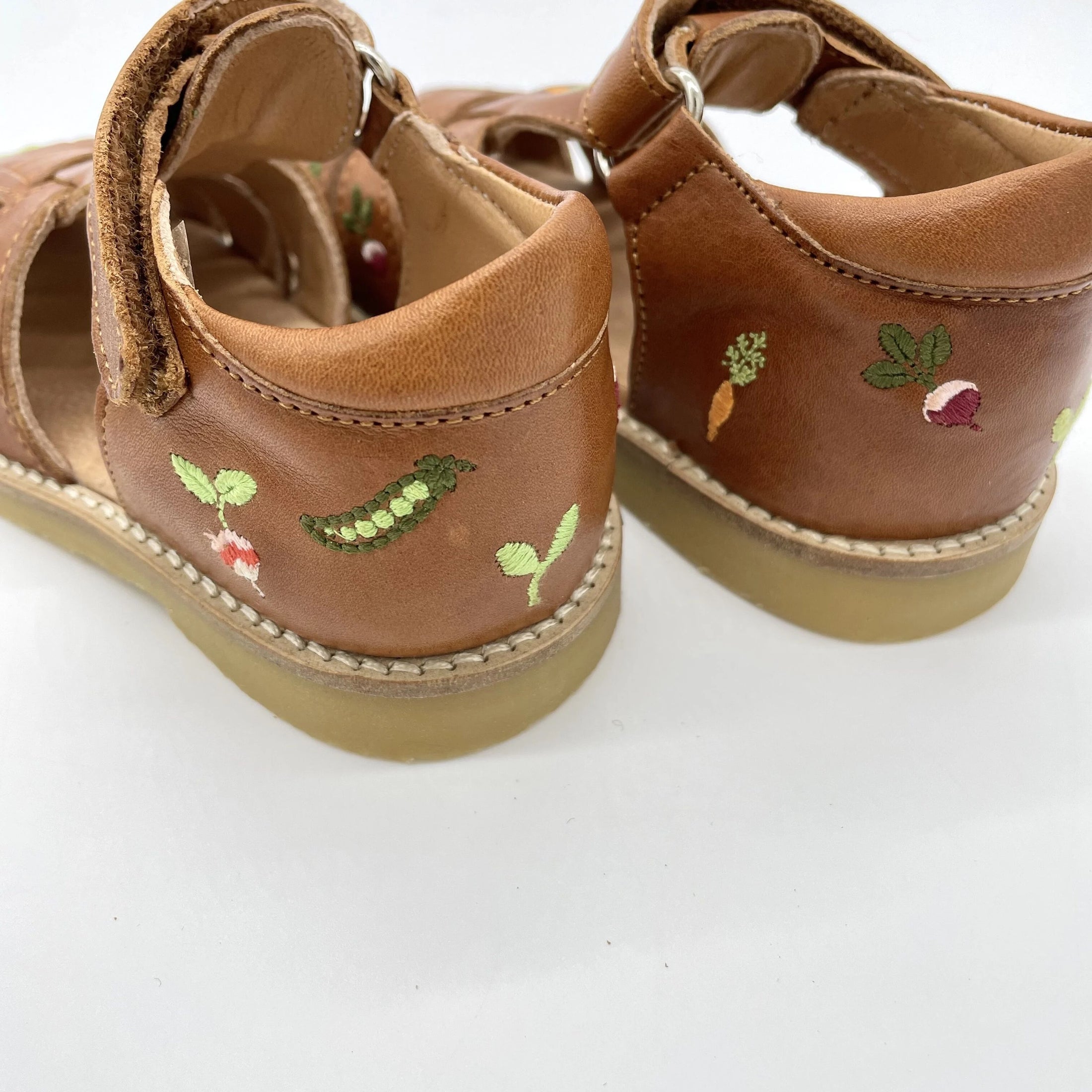 <petit nord> Veggie Classic sandal(EU25-EU27)</petit>